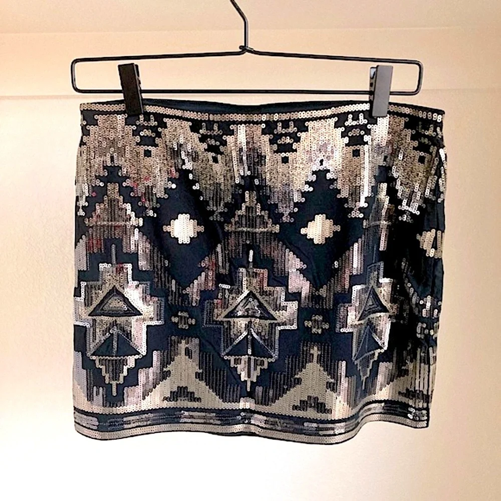 Express High Waist Black Silver Sequin Beaded Aztec Tribal Mini Skirt Small - Picture 3 of 9